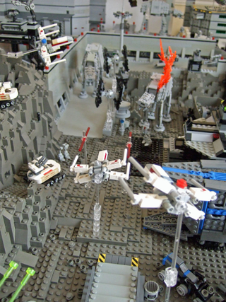 Illustration for article titled The Mother of All Lego Star Wars Battles